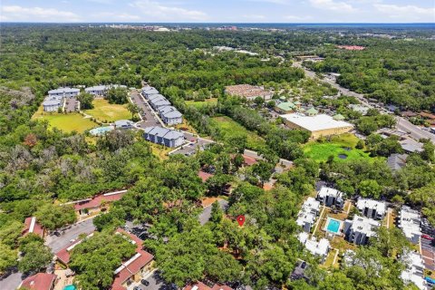 Condo in Gainesville, Florida, 3 bedrooms № 2211386 - photo 6