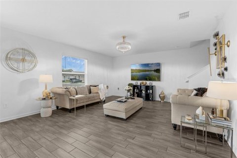 Casa en venta en Leesburg, Florida, 4 dormitorios, 244.8 m2 № 1909864 - foto 6