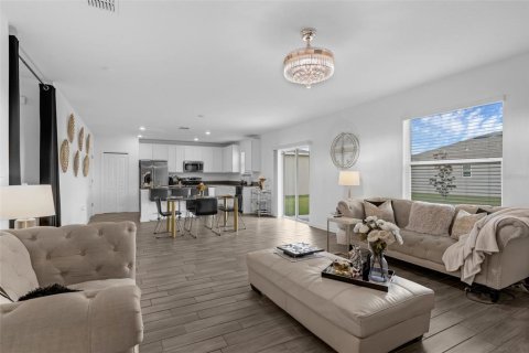 Casa en venta en Leesburg, Florida, 4 dormitorios, 244.8 m2 № 1909864 - foto 9
