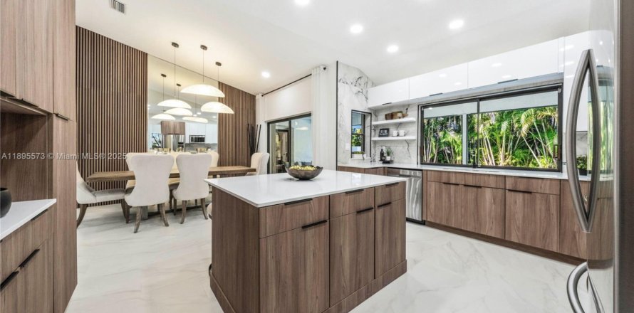 Villa ou maison à Coral Springs, Floride 4 chambres № 1954025