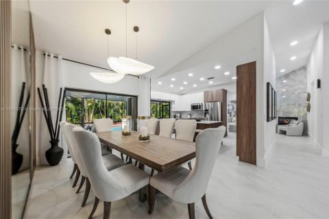 Villa ou maison à vendre à Coral Springs, Floride: 4 chambres № 1954025 - photo 6