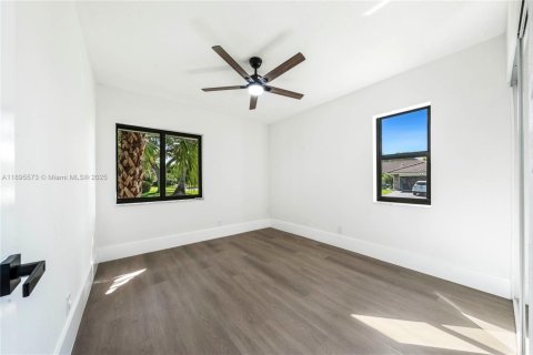 Villa ou maison à vendre à Coral Springs, Floride: 4 chambres № 1954025 - photo 30