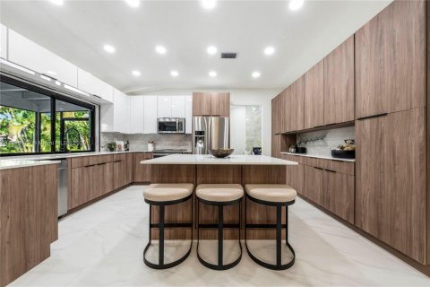 Villa ou maison à vendre à Coral Springs, Floride: 4 chambres № 1954025 - photo 2