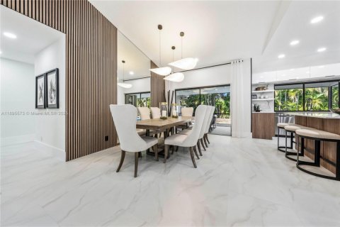 Villa ou maison à vendre à Coral Springs, Floride: 4 chambres № 1954025 - photo 9