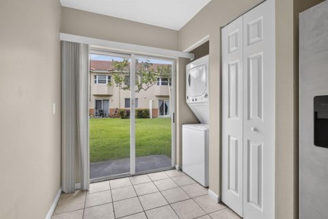 Copropriété à vendre à West Palm Beach, Floride: 2 chambres, 82.03 m2 № 2153710 - photo 24