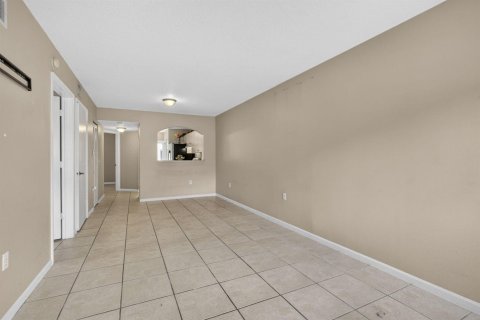 Copropriété à vendre à West Palm Beach, Floride: 2 chambres, 82.03 m2 № 2153710 - photo 16