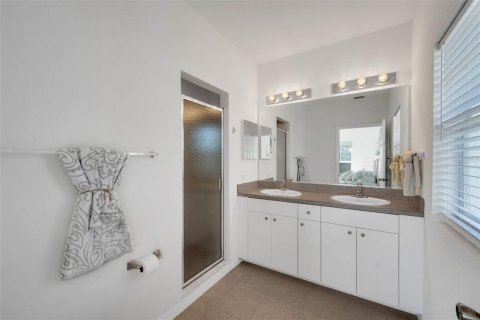 Townhouse in Rotonda, Florida 2 bedrooms, 106 sq.m. № 1427067 - photo 18