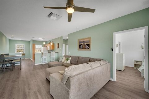 Townhouse in Rotonda, Florida 2 bedrooms, 106 sq.m. № 1427067 - photo 2