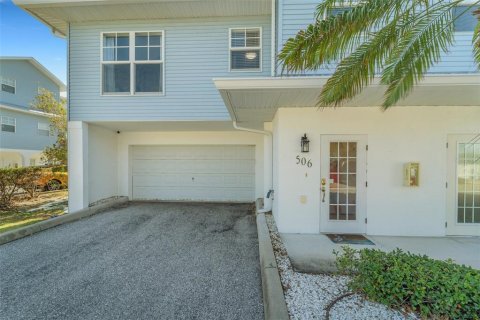 Townhouse in Rotonda, Florida 2 bedrooms, 106 sq.m. № 1427067 - photo 1