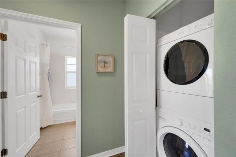 Townhouse in Rotonda, Florida 2 bedrooms, 106 sq.m. № 1427067 - photo 23