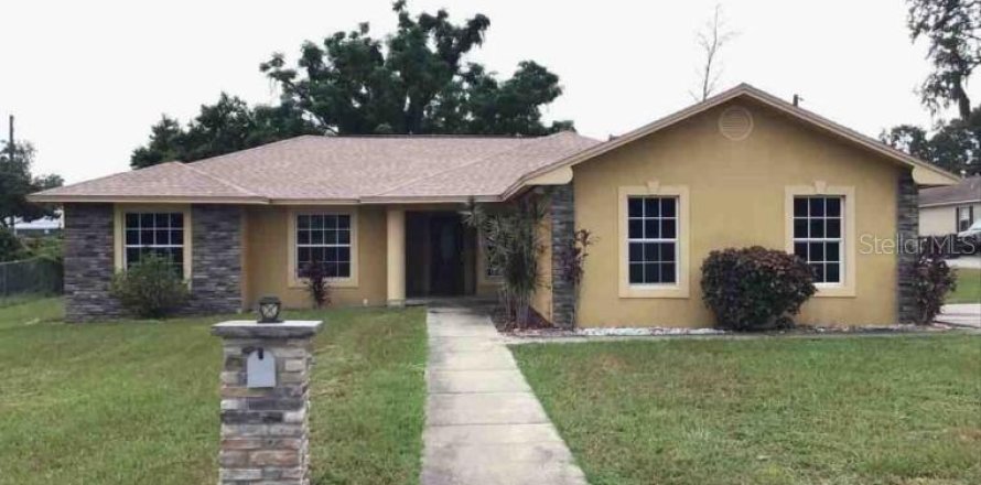 Casa en Haines City, Florida 3 dormitorios, 149.39 m2 № 1870405