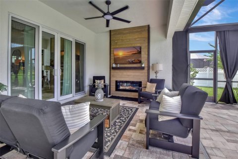 Villa ou maison à vendre à New Smyrna Beach, Floride: 3 chambres, 210.8 m2 № 2142180 - photo 6