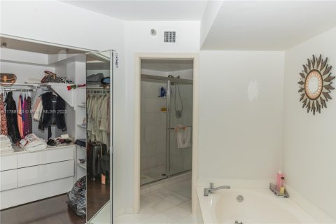 Купить кондоминиум в Авентура, Флорида 2 спальни, 134.43м2, № 2016248 - фото 19