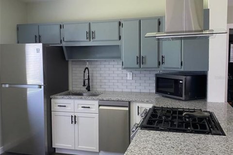 House in Ocala, Florida 2 bedrooms, 115.57 sq.m. № 1906394 - photo 6