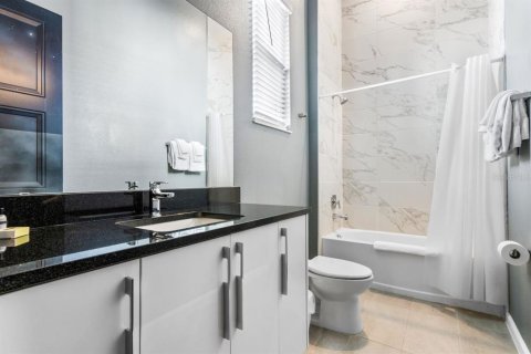 Casa en venta en Davenport, Florida, 12 dormitorios, 607.77 m2 № 2096388 - foto 23