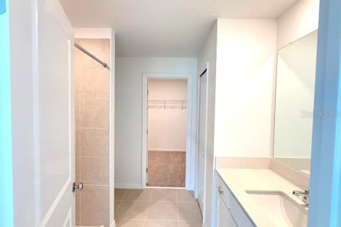 House in Dade City, Florida 4 bedrooms, 169.45 sq.m. № 2277443 - photo 10