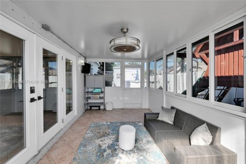 House in Homestead, Florida 4 bedrooms, 147.34 sq.m. № 2006138 - photo 20