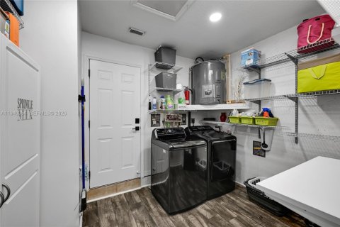 House in Homestead, Florida 4 bedrooms, 147.34 sq.m. № 2006138 - photo 21