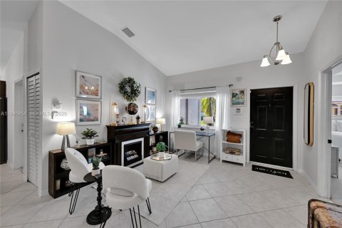 House in Homestead, Florida 4 bedrooms, 147.34 sq.m. № 2006138 - photo 2