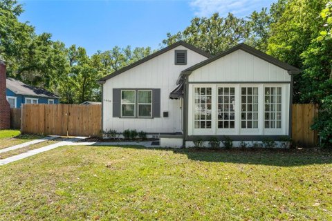 House in Orlando, Florida 3 bedrooms, 122.26 sq.m. № 1734623 - photo 2
