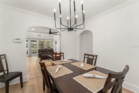 House in Orlando, Florida 3 bedrooms, 122.26 sq.m. № 1734623 - photo 12