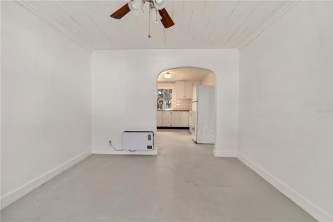 Propiedad comercial en venta en Tampa, Florida, 4 dormitorios, 124.86 m2 № 2221948 - foto 17