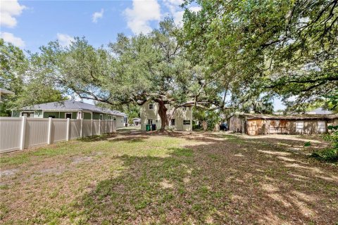 Propiedad comercial en venta en Tampa, Florida, 4 dormitorios, 124.86 m2 № 2221948 - foto 11