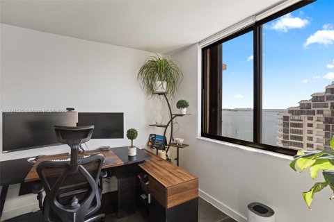 Condominio en venta en Miami, Florida, 2 dormitorios, 95.69 m2 № 2034403 - foto 29