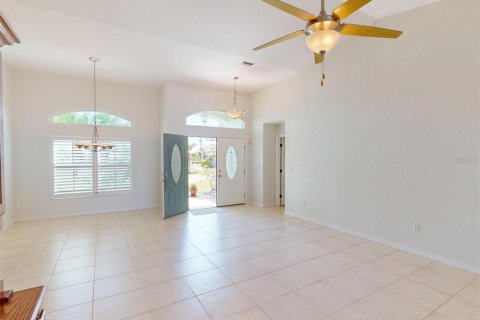 House in Punta Gorda, Florida 3 bedrooms, 198.35 sq.m. № 1733026 - photo 9