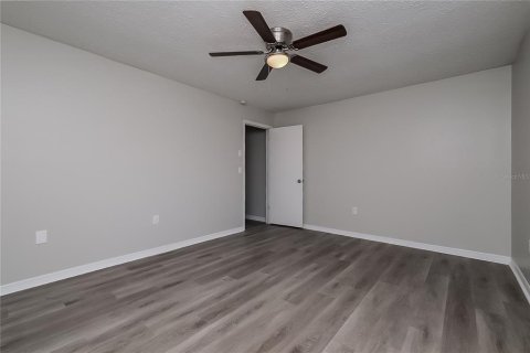 Casa en alquiler en New Port Richey, Florida, 3 dormitorios, 148.92 m2 № 1746883 - foto 9