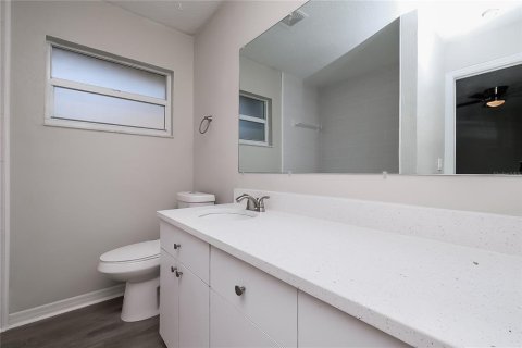Casa en alquiler en New Port Richey, Florida, 3 dormitorios, 148.92 m2 № 1746883 - foto 10