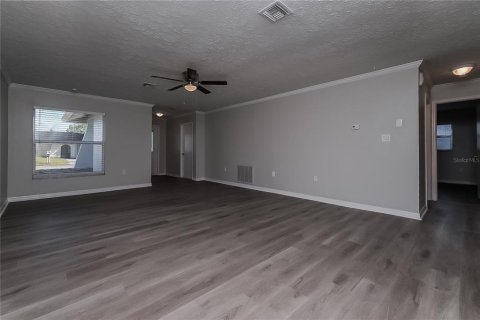 Casa en alquiler en New Port Richey, Florida, 3 dormitorios, 148.92 m2 № 1746883 - foto 4