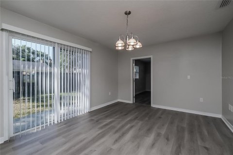 Casa en alquiler en New Port Richey, Florida, 3 dormitorios, 148.92 m2 № 1746883 - foto 5