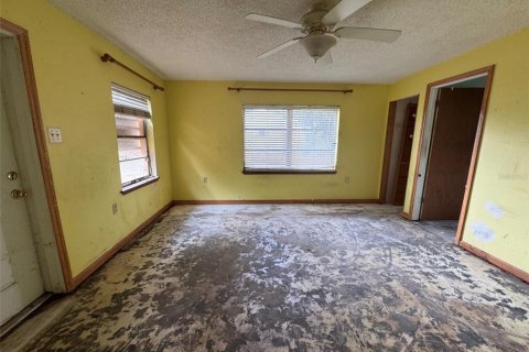 Casa en venta en Pinellas Park, Florida, 3 dormitorios, 111.39 m2 № 1902582 - foto 21