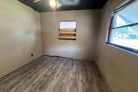 Casa en venta en Pinellas Park, Florida, 3 dormitorios, 111.39 m2 № 1902582 - foto 14