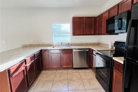 House in Davenport, Florida 4 bedrooms, 207.36 sq.m. № 1856231 - photo 4