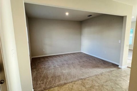 House in Davenport, Florida 4 bedrooms, 207.36 sq.m. № 1856231 - photo 7