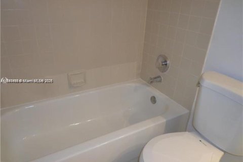 Copropriété à vendre à Fort Lauderdale, Floride: 1 chambre, 65.22 m2 № 2035244 - photo 5