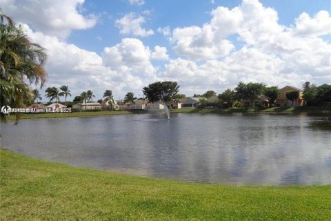 Copropriété à vendre à Fort Lauderdale, Floride: 1 chambre, 65.22 m2 № 2035244 - photo 15