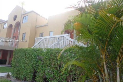 Copropriété à vendre à Fort Lauderdale, Floride: 1 chambre, 65.22 m2 № 2035244 - photo 13