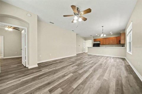 Villa ou maison à vendre à Sanford, Floride: 3 chambres, 180.42 m2 № 2258827 - photo 6