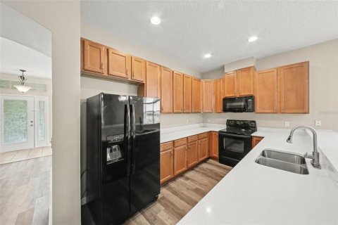Villa ou maison à vendre à Sanford, Floride: 3 chambres, 180.42 m2 № 2258827 - photo 15