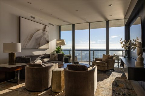 Condo à Tampa, Floride, 3 chambres  № 2418802