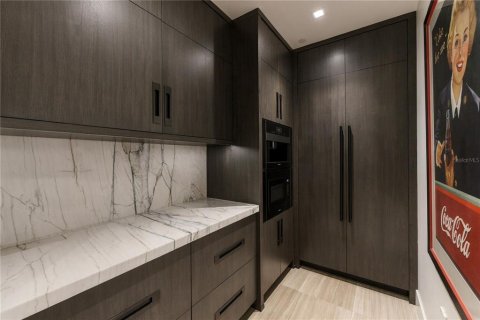 Copropriété à vendre à Tampa, Floride: 3 chambres, 223.34 m2 № 2418802 - photo 18
