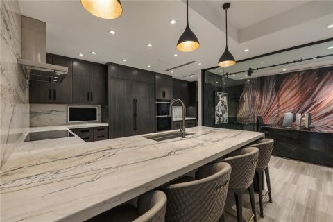Copropriété à vendre à Tampa, Floride: 3 chambres, 223.34 m2 № 2418802 - photo 19
