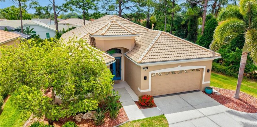 House in Sarasota, Florida 3 bedrooms, 208.94 sq.m. № 2147810