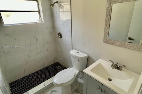 Снять в аренду виллу или дом в Авентура, Флорида 2 спальни, 83.61м2, № 1956235 - фото 7