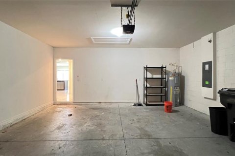 Villa ou maison à vendre à Davenport, Floride: 4 chambres, 171.96 m2 № 2433349 - photo 16