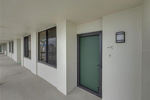 Condo in Saint Pete Beach, Florida, 2 bedrooms  № 1436307 - photo 23