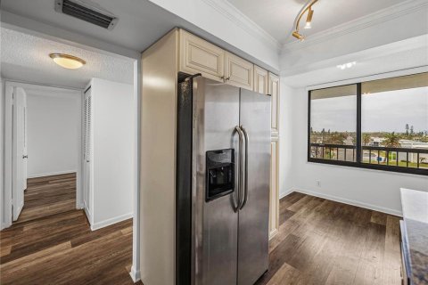 Condo in Saint Pete Beach, Florida, 2 bedrooms  № 1436307 - photo 30